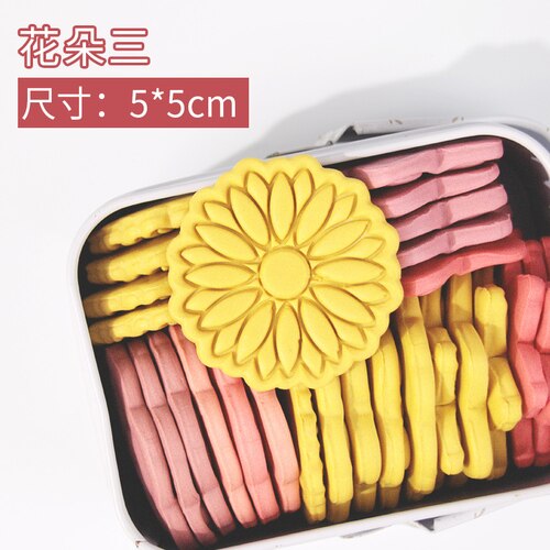 5 Style Flower Cookie Cutter Mold Floral Fondant Cookie Cutter Mold Cookie Decoration Tools Plastic Biscuit Baking Mold: style 3