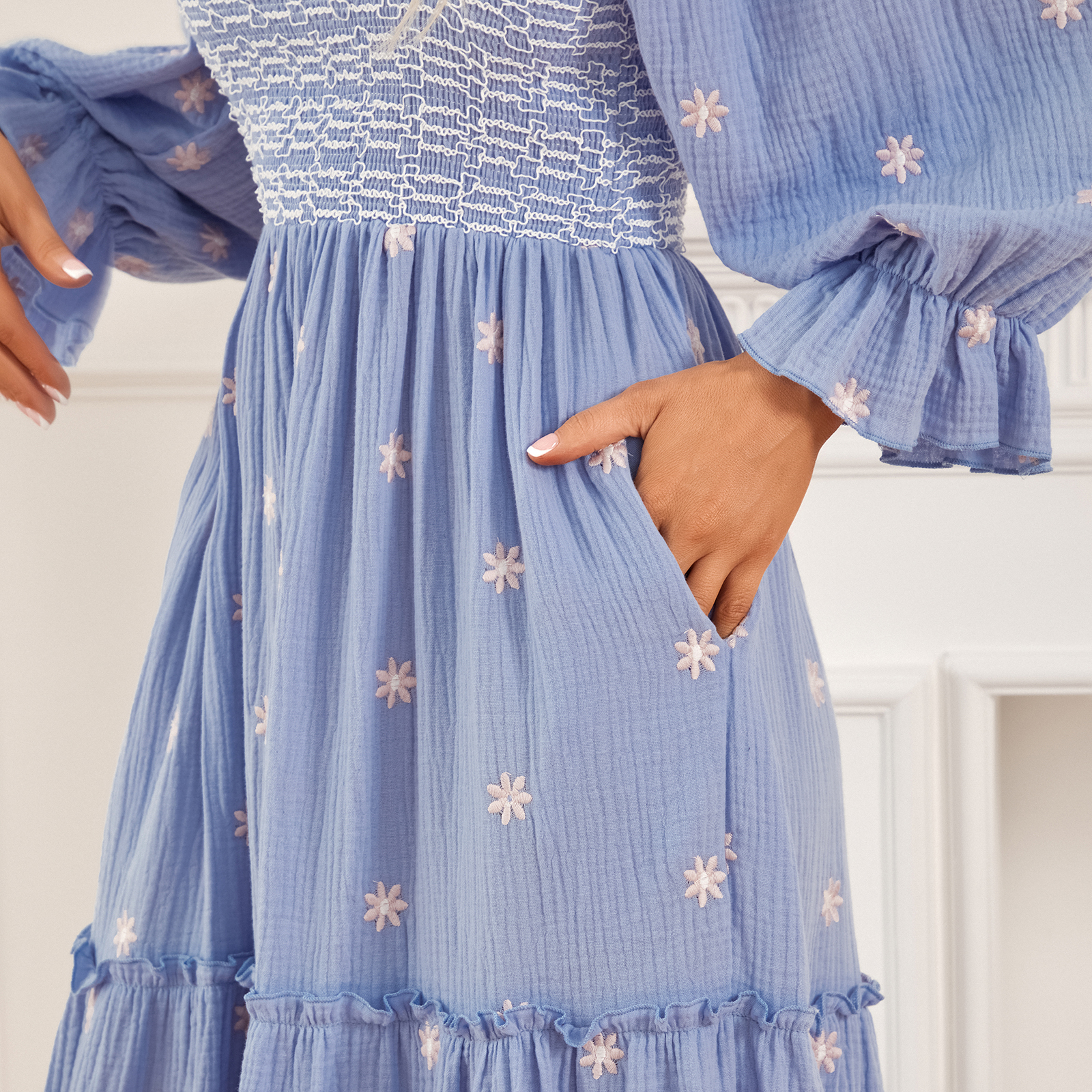 dame vår-høst lang kjole langermet kjole firkantet hals broderi blomster løs swingkjole med lomme