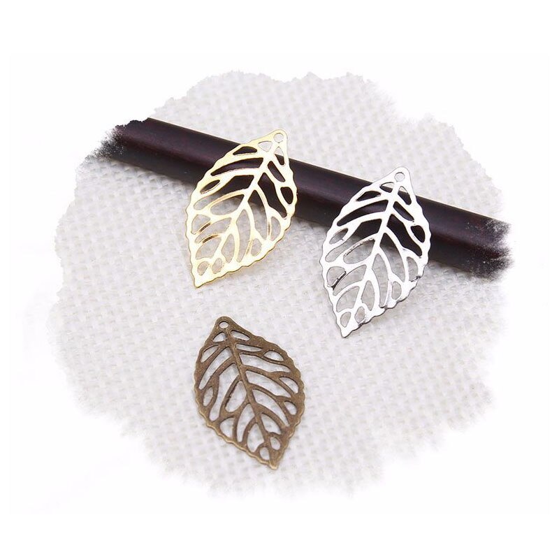 50 st hantverk vintage pläterad retro guld charm filigran ihåliga blad hänge smycken tillbehör smycken gör diy