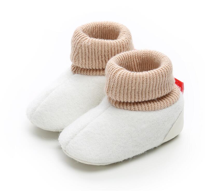 Stevige babyschoenen voor meisjes, eerste loopschoenen voor pasgeborenen, warme winterlaarzen voor peuters, baby's met zachte zolen, 0-18m: Wit / 5