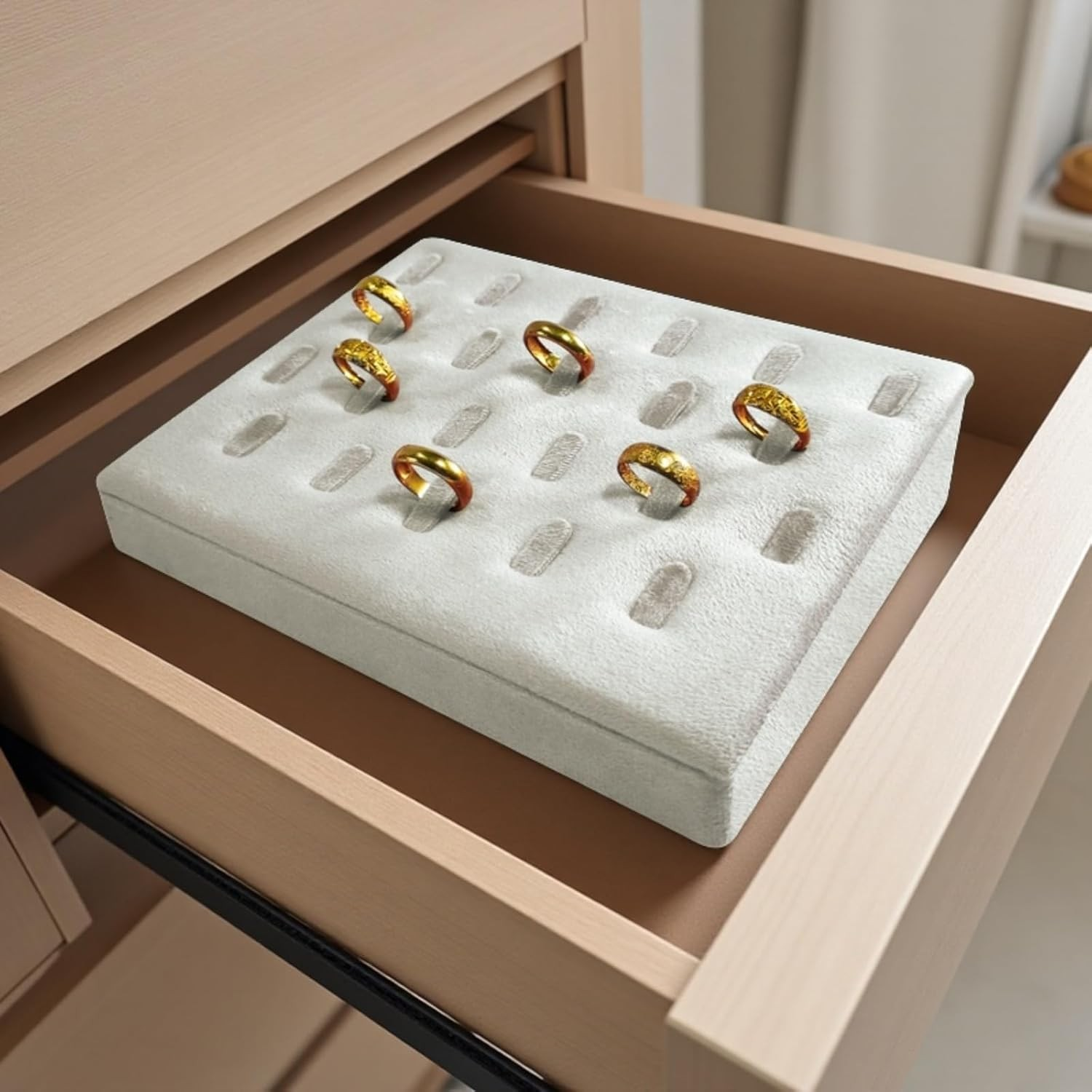 Présentoir de bagues en velours avec multi-fentes, accessoires d'exposition de bijoux pour fenêtres et magasins avec tissu doux pour le rangement des colliers et des bagues