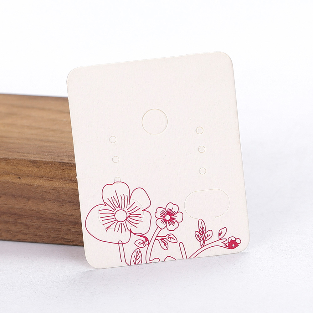 50 stks/partij 3.8x4.8cm blanco kraftpapier oorbel display kaarten oorbel pakket hang tag kaart voor diy ear studs sieraden display kaart