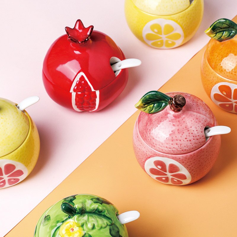 Porslin kryddburk med sked vattenmelon granatäpple frukt form socker salt lagringstank köksmaterial kryddbehållare
