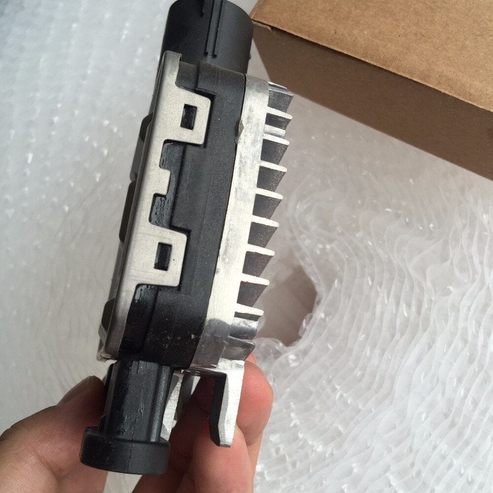for vOLVO S60 / V60 S80 V70 XC60 xc70 Fan Control Module Regulator 940004107 940004101 940004106 940004105