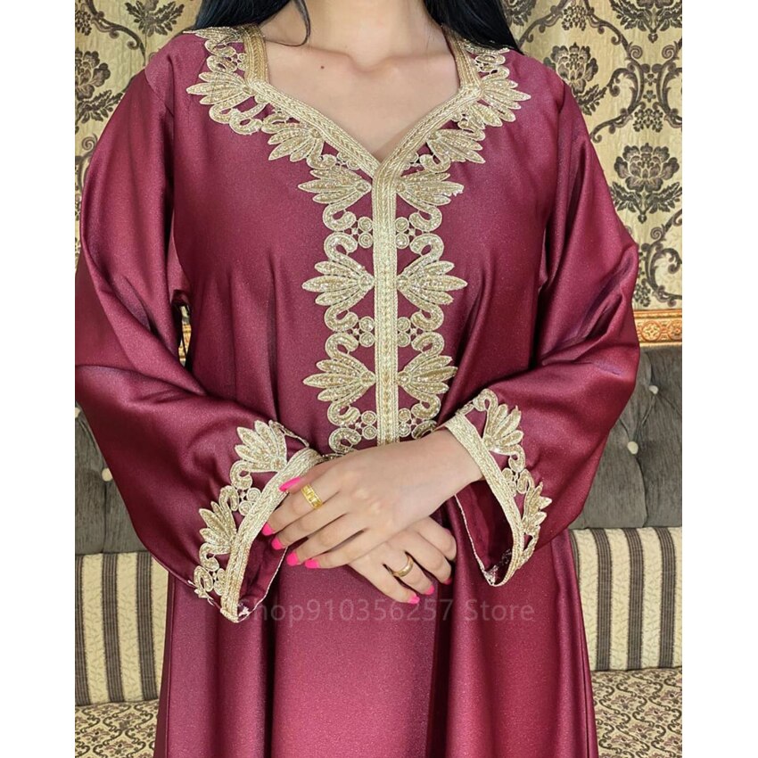 Eid mubarak moslim abaya vrouwen jurk dubai kaftan turkije islamitische kleding gouden borduurwerk kant kwast riem set