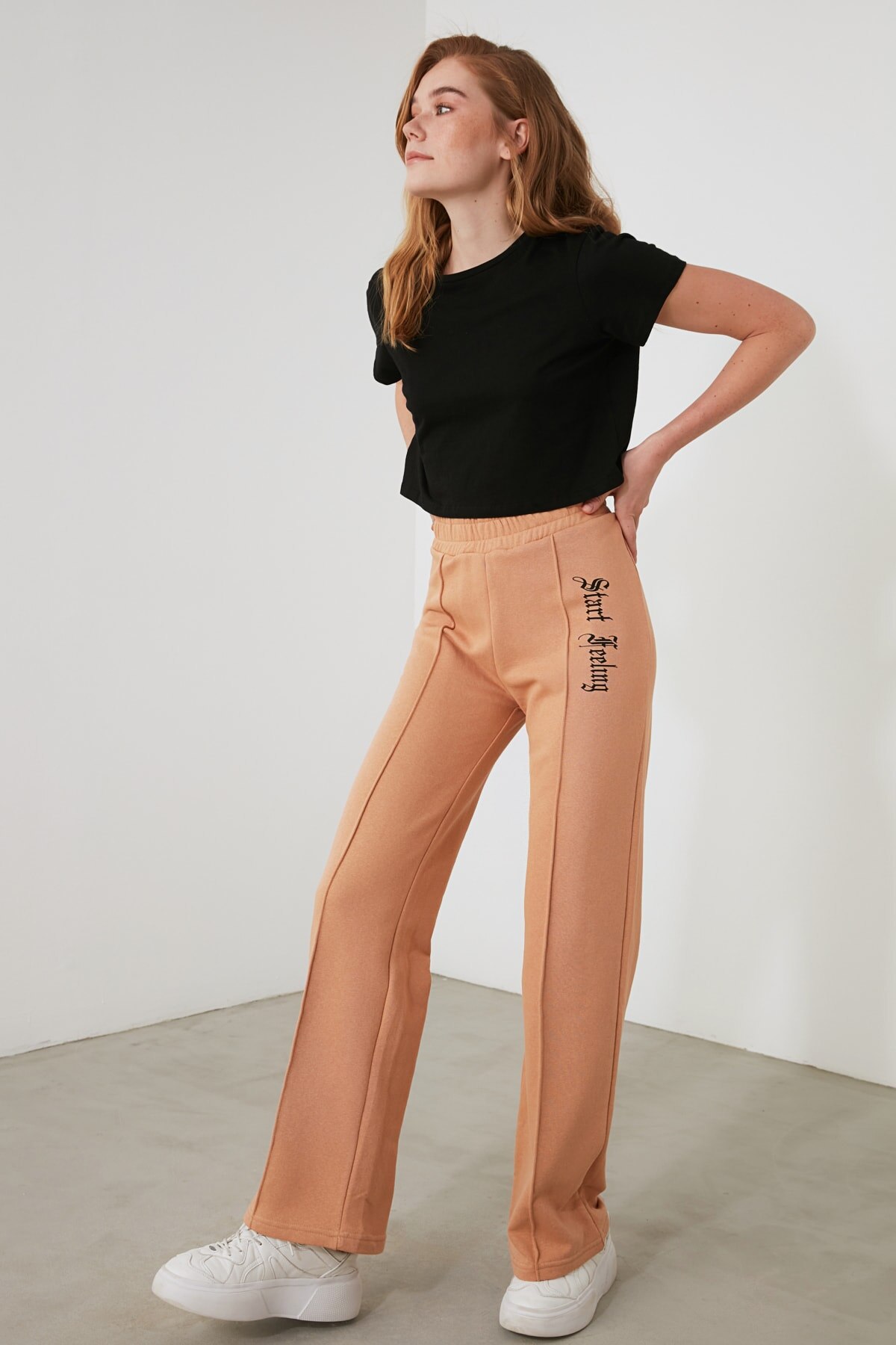 Trendyol-pantalones de chándal de punto para Corte recto, TWOAW21EA0298