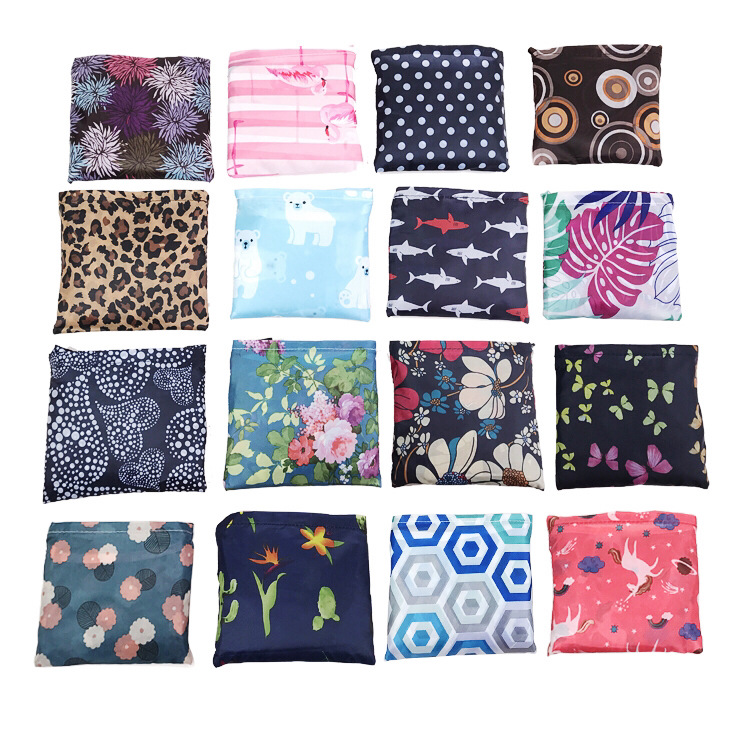Big Polyester ECO Folding Bag Reusable Shopping Bags for Market Foldable Shop Bag Eco-friend Reduce Plastic: Random style
