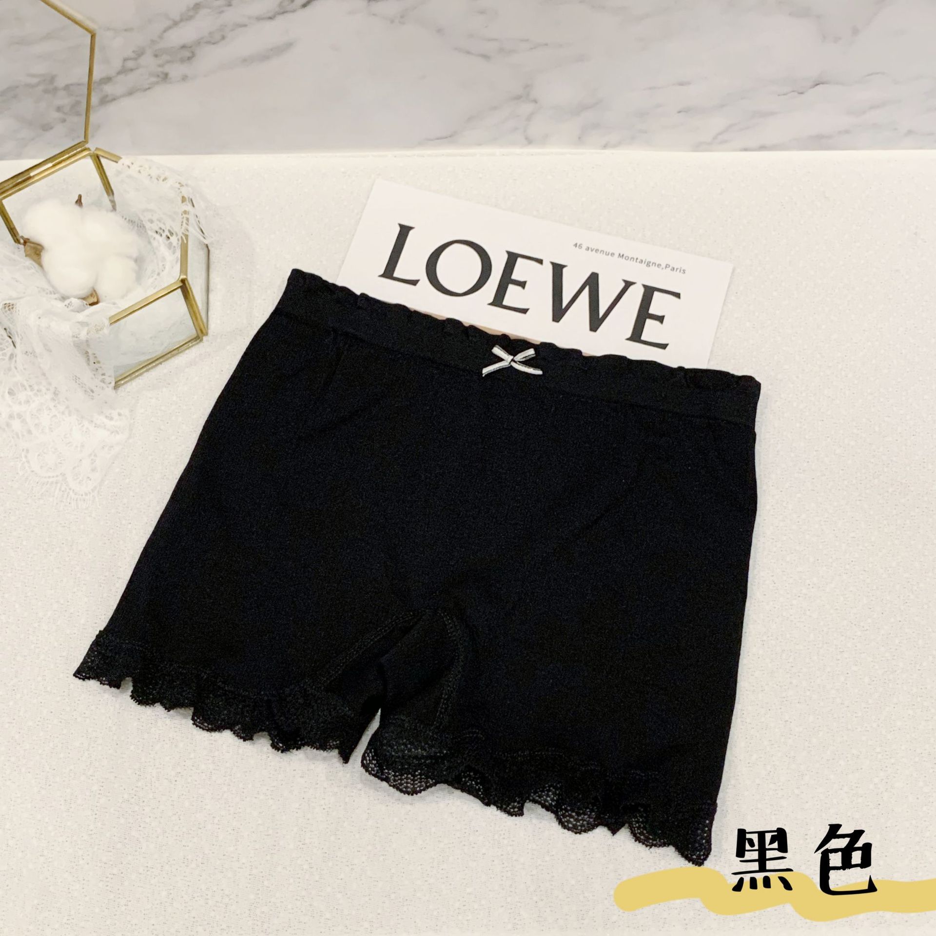 Safety pants with twist lace edge, anti light, high elasticity and seamless middle waist underwear, women's bow flat angle pants: Black