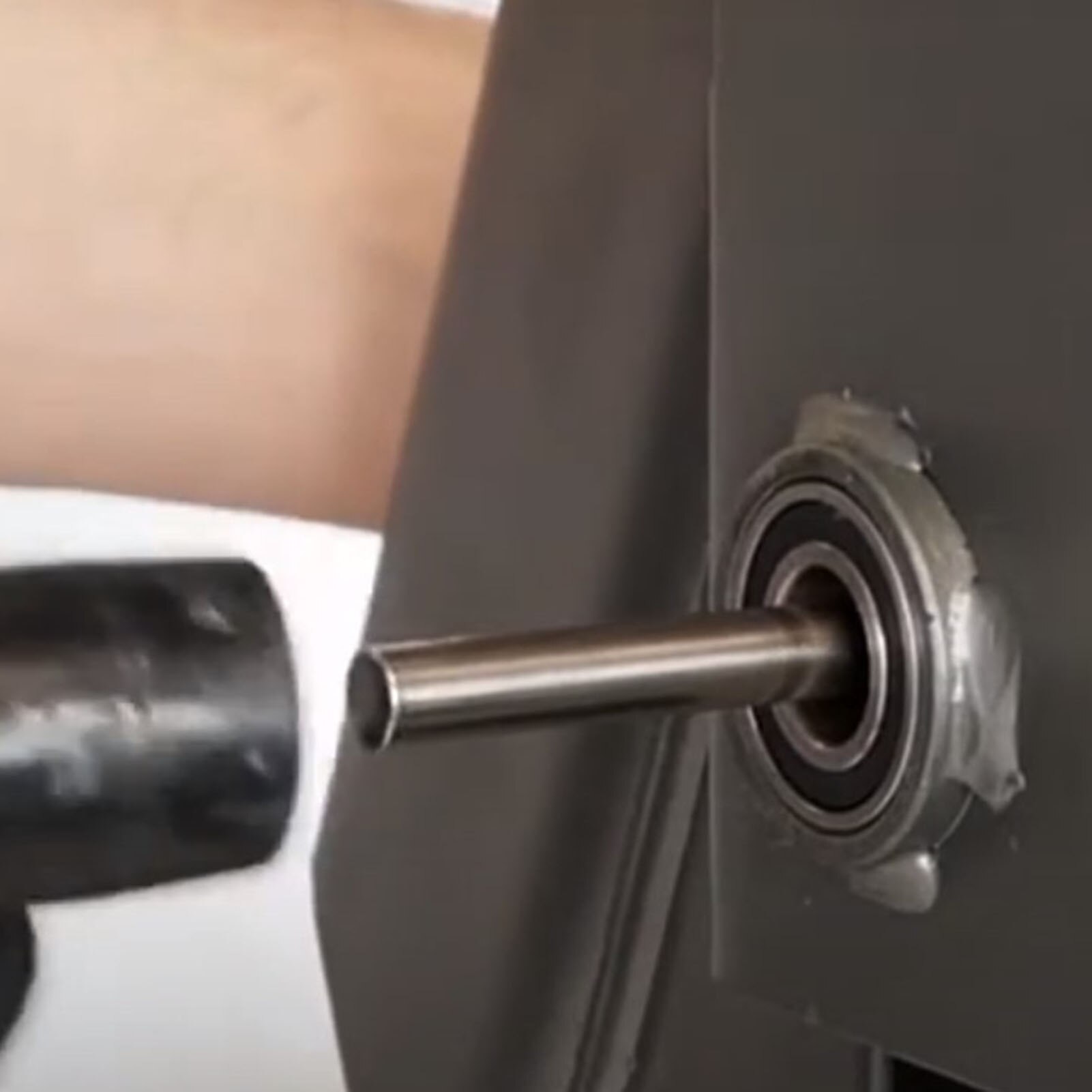 Portable Bicycle Bike Wheel Hub Bearing Extractor Removal Device Tool Set Kit