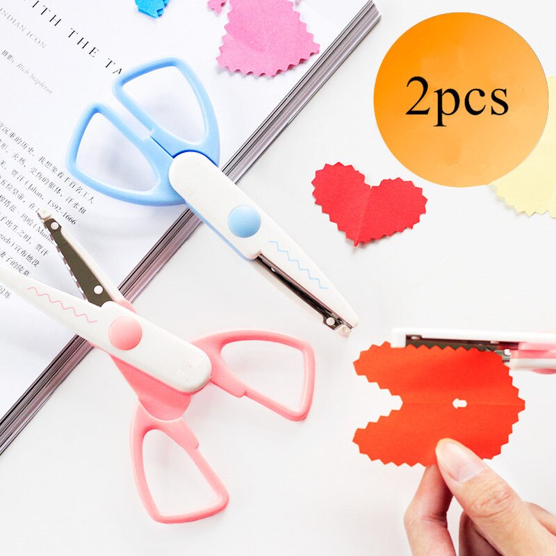2Pcs Laciness Schaar Metalen En Plastic Diy Foto Snijder Papier Scrapbooking Kant Gekarteld Wave Kant Craft Briefpapier Schaar