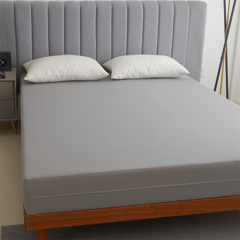 Waterproof Mattress Protector with Zipper Soft & Breathable Noiseless Mattress Cover for Single or Double Bed, Queen/King Size: 200x220cm / DARK GRAY