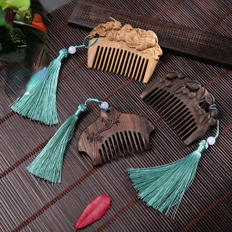 Peine pequeño de madera de melocotón Natural para pájaros y flores, peine de masaje de cabeza antiestático, cepillo de pelo para viajes, fácil de llevar