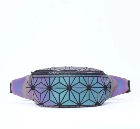 Holographic Waist Bag Geometric Pack for Women&Men Travelling Purse Wallet Luminous Belt Bum Iridescent Chest Bag: 1