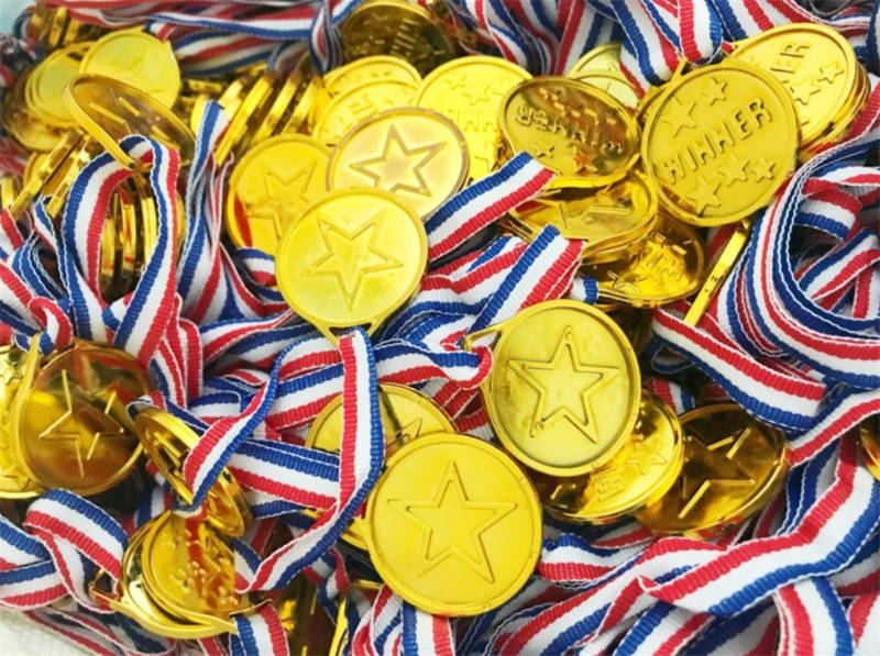 10pcs Kids Children Gold Plastic Winners Medals Sports Day Party Bag Prize Awards Toys For Kids Party Fun Photo Props