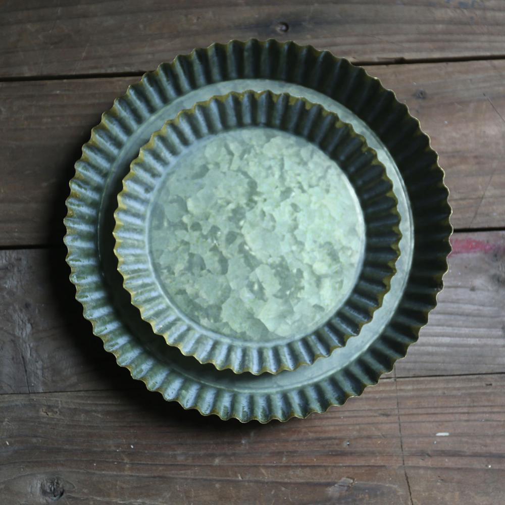 Retro Vintage Iron Plate Nostalgic Fancy Tray Set Bread Cake Fruit Food Photography Props: A set