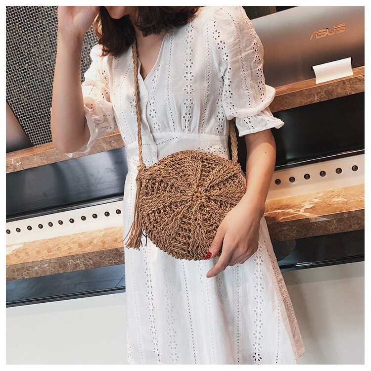 Women Cross Body Bag Round Circular Rattan Wicker Straw Woven Beach Basket Shoulder Bag: Coffee