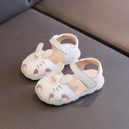 2021 nuove scarpe estive per bambini sandali per bambini in pelle con suola morbida punta chiusa sandali per bambina 15-25: beige / 19(insole 14cm)