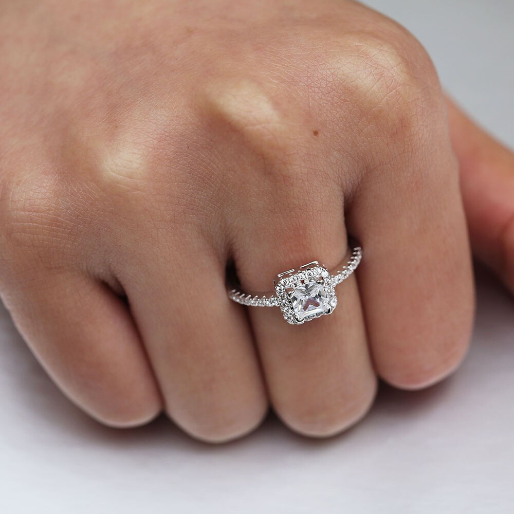 Huitan Wedding Proposal Rings For Women Simple Style Square Surface Engagement Finger Rings Lots&Bulk Gadget