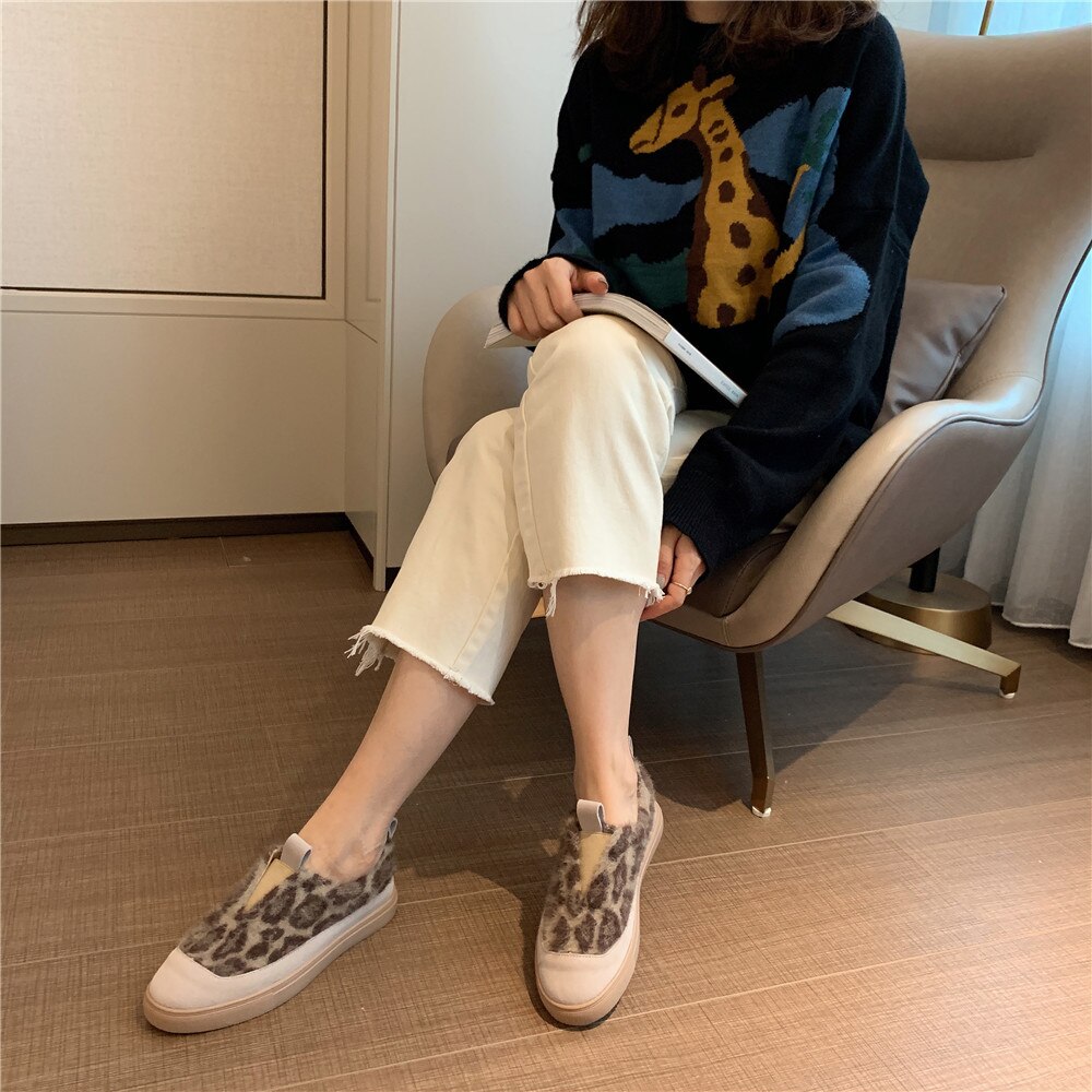 Leopard ull skor kvinnlig höst och vinter tjock botten casual plus sammet en fot böna böna lata skor