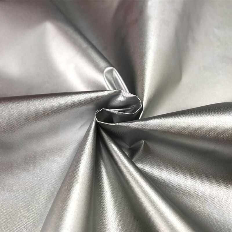 Størrelse 100cm*150cm 190t poly taffeta camouflage trykt pu sølv 1500mm vandtæt stof