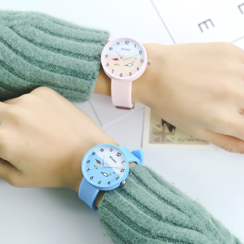 Mode Siliconen Quartz Materiaal Kinderen Jongens Meisjes Horloge Casual Cartoon Vis Patroon Effen Kleur Polsbandje Horloge