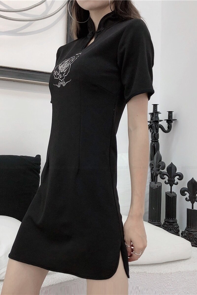 Cheongsam gótico Punk para mujer, vestido negro de estilo chino bordado Qipao, ropa de calle ajustada para y Club, ropa asiática para niña