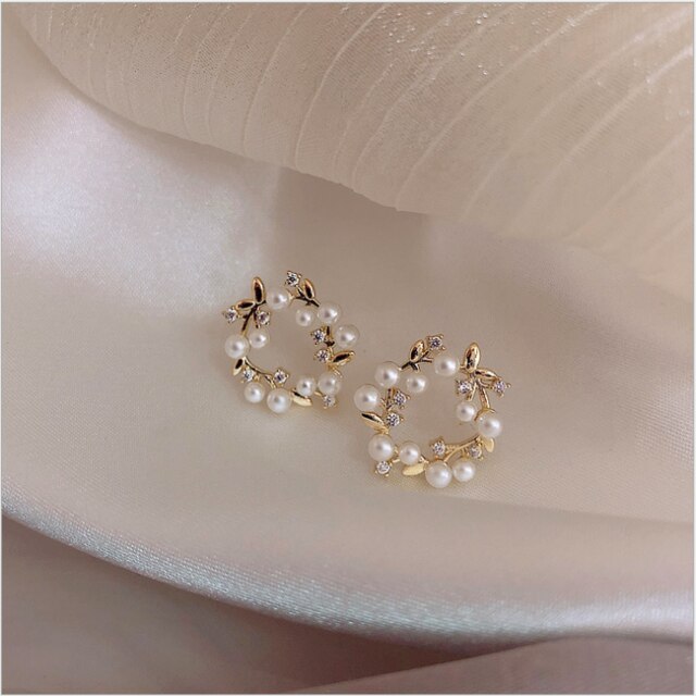 small fresh and lovely flower earrings crystal geometric earrings round pearl earrings Zircon Earrings: Default Title