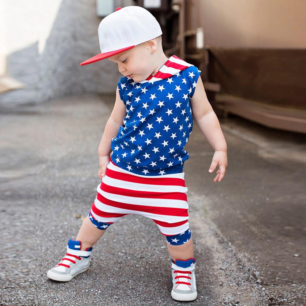 Del bambino Del Bambino Dei Ragazzi Abiti Set 4th of July Stelle A Strisce Patriottica Con Cappuccio Magliette E Camicette Shorts Abiti Americano Independence Day