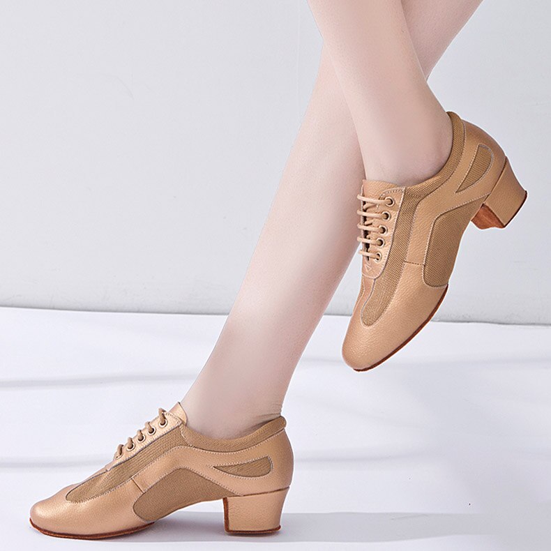 Zapatos de baile latino para mujer y niña, zapatillas de cuero de vaca de , calzado de baile de salón suave y transpirable, zapatos de Jazz, 2022: 5,5
