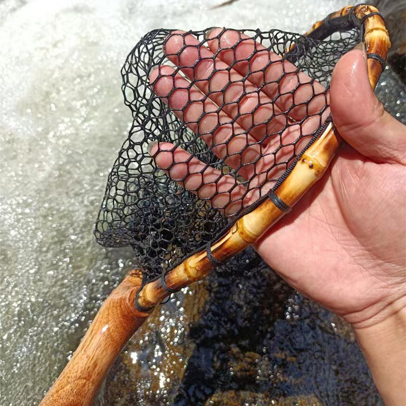 Rede de pouso de pesca com mosca com cabo de madeira, estrutura de madeira, malha de borracha macia, redes de nylon impermeáveis com liberação magnética