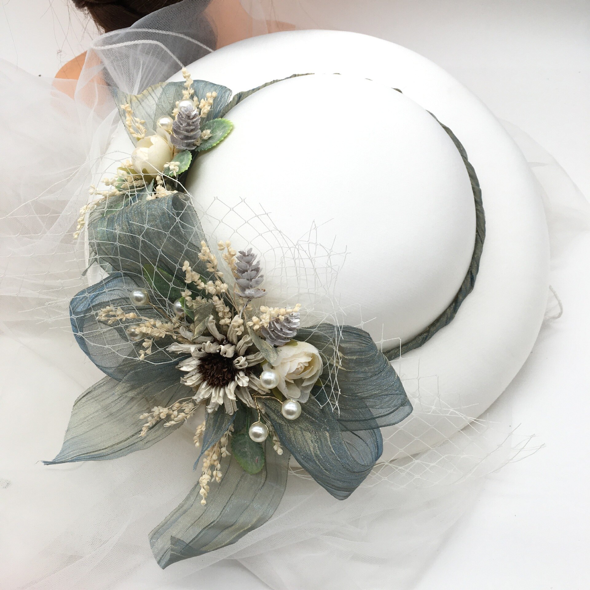 Brand Handmade Big Wedding Hat Women Flower Bow Fairy Fascinator Hat Ladies Horse Race Cocktail Dinner Hat Headwear