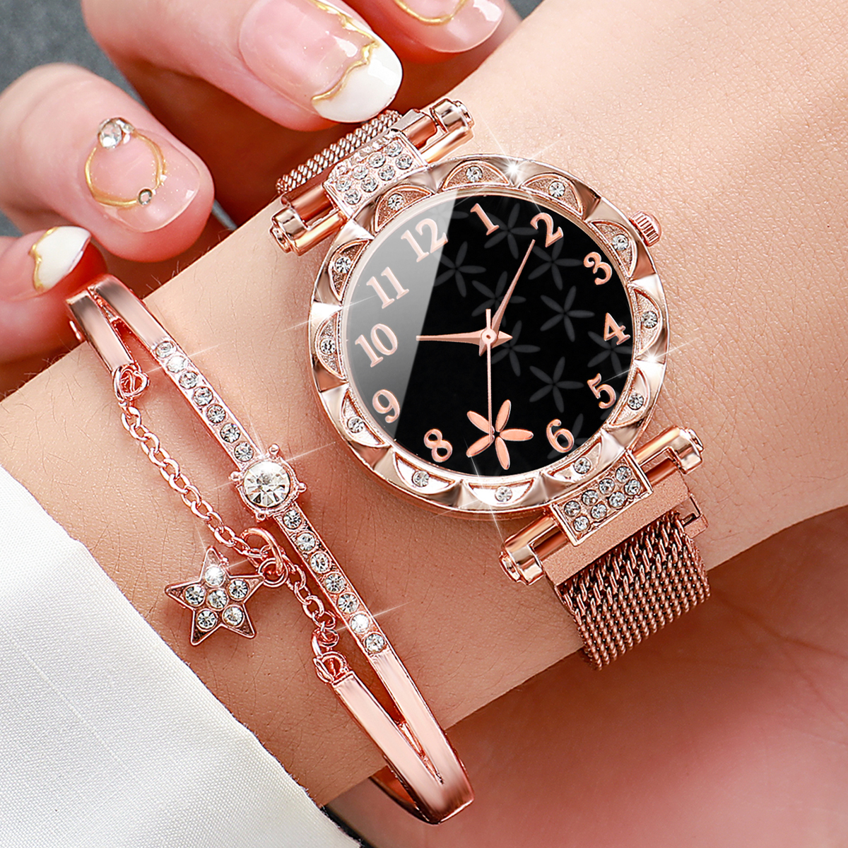 2 Teile/satz Blume Zifferblatt frauen Uhr Magnet Schnalle Gittergewebe Band Quarz Uhren Stern Armbinde einstellen (Ohne Kasten)