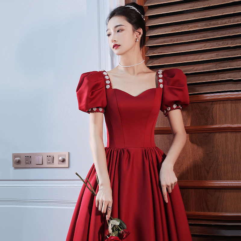 vestido de de noche de satén burdeos, vestido de banquete sin espalda, exquisito vestido de novia, ropa de tostado