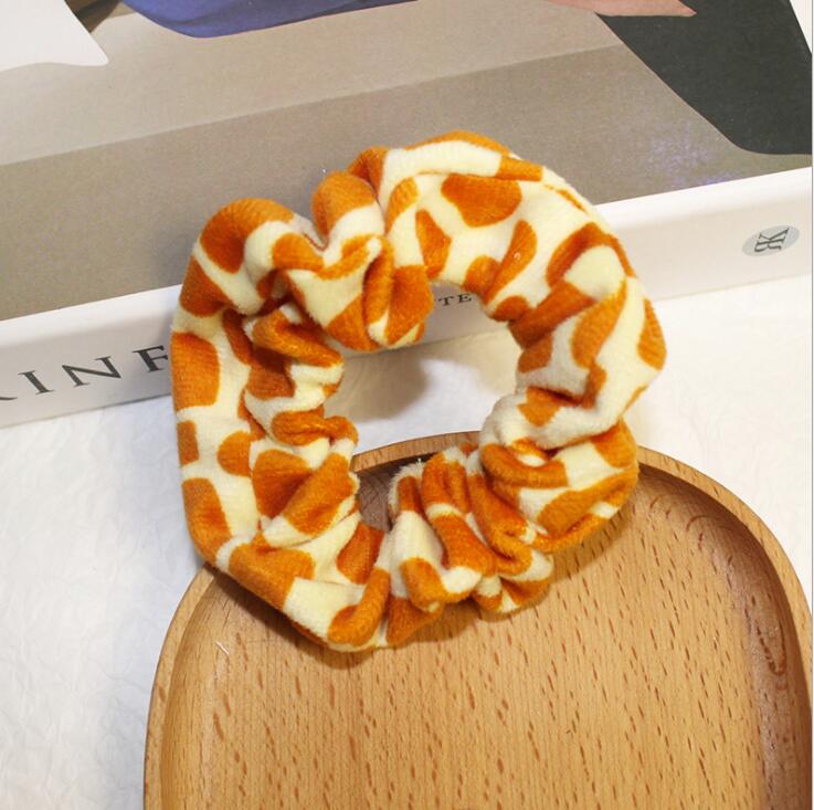 Bandas de Pelo de lana de Invierno para mujer, cintas para el pelo con estampado de vaca, accesorios para el cabello para niña, coletero: Leopard printed