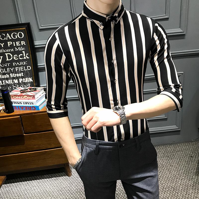 Sommer herre sort hvid stribet løs skjorte med 3/4 ærmer revers smoking skjorte herre tøj komfort top plus størrelse 5xl: Sort stribet skjorte / L