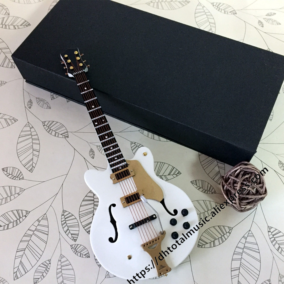 Dh Miniature Guitar Model Replica with Stand and Case Dollhouse Accessories Mini Musical Instrument Ornaments Christmas