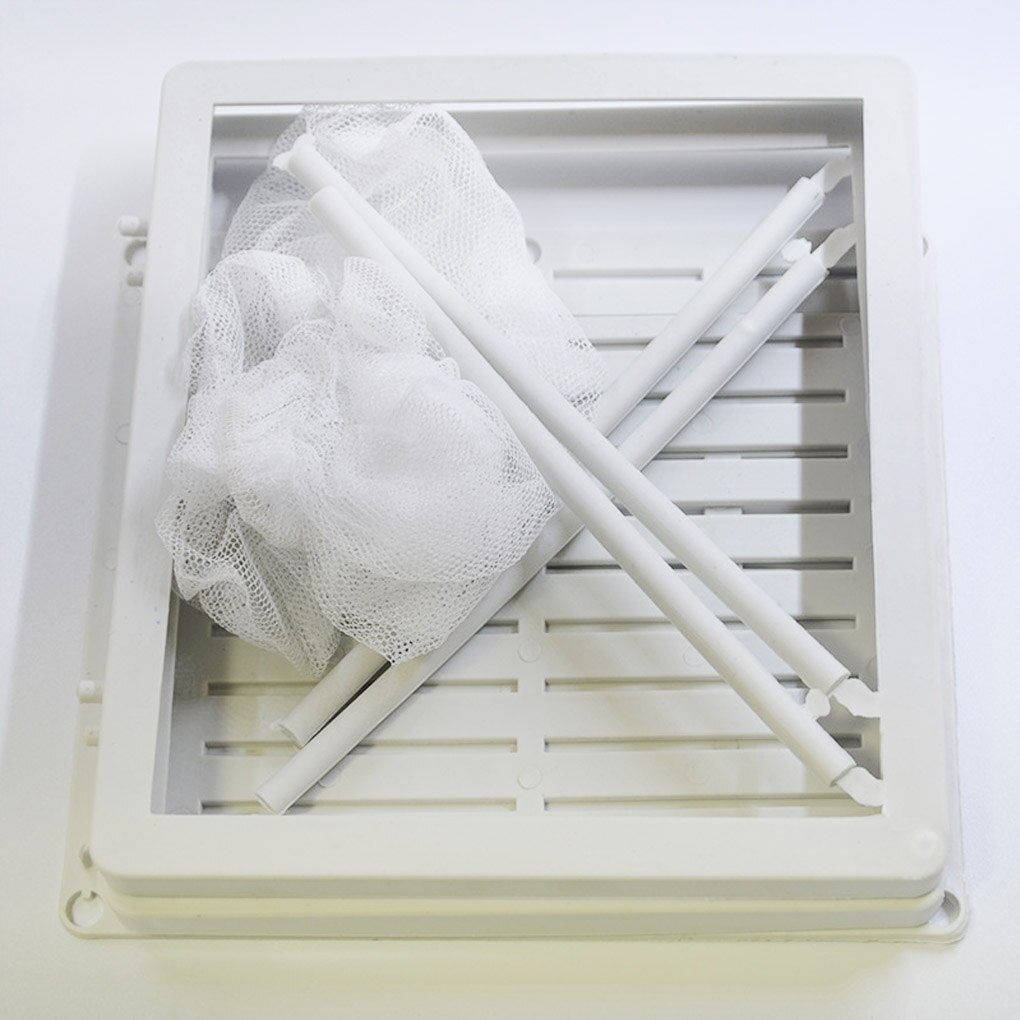 Isolation Mesh Box Suction Cup Fish Breeding Incubator Net Aquarium Hanging Hatchery Box