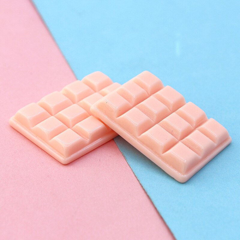 6pcs Cute Mini Simulation Chocolate Dollhouse Miniature Food For Kitchen Decoration: Pink 6 Pieces