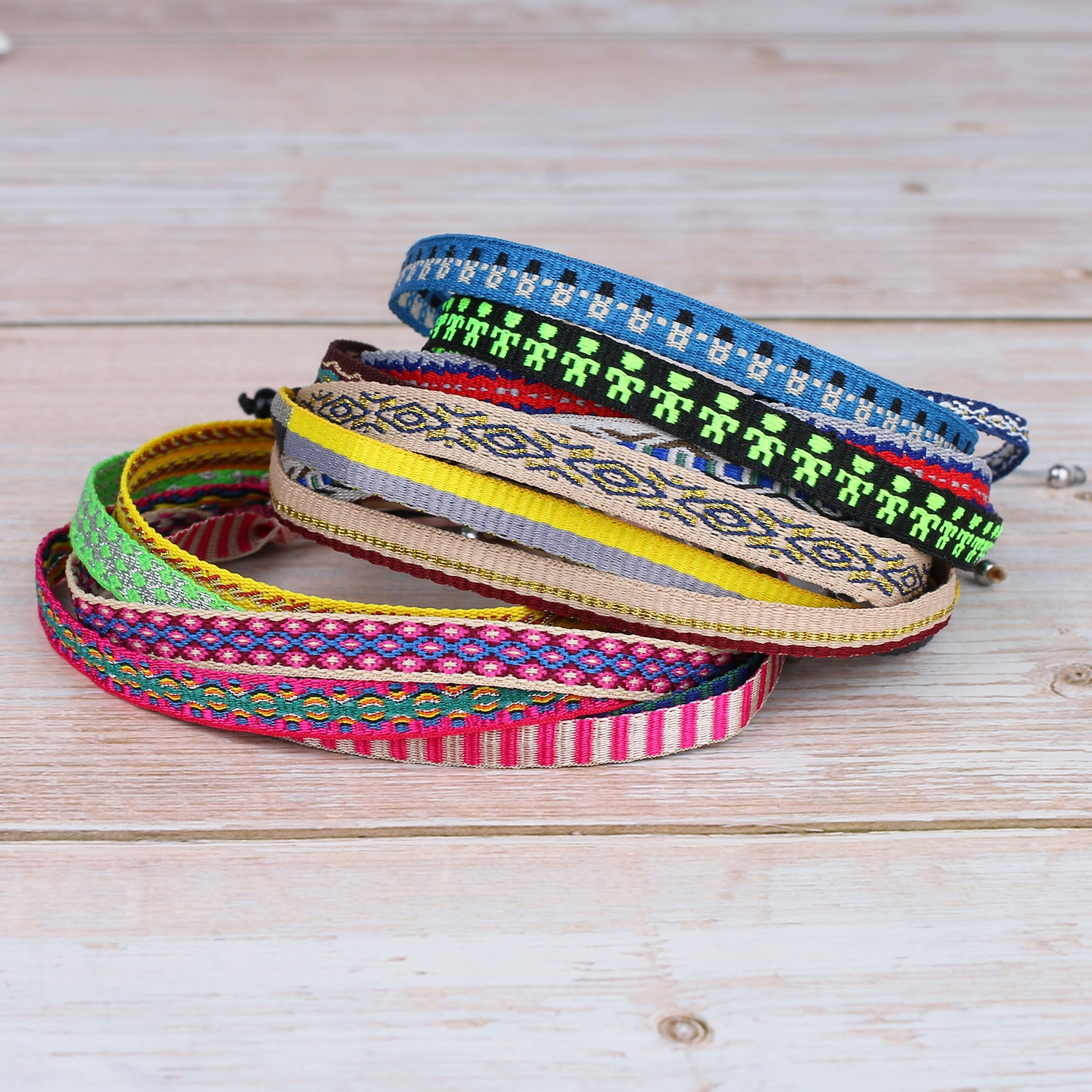 KELITCH Sveglio Delle Ragazze di proprietà di Seta Braccialetti Attorcigliati Fatti A Mano Stringa di Corda Intrecciata Amicizia Dei Braccialetti Delle Donne Dei Braccialetti Regolabili