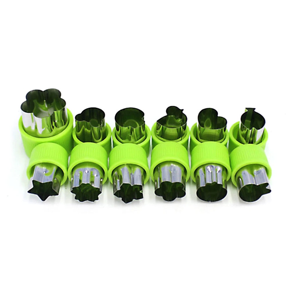 Vegetable And Fruit Cutting Die Cutter Shapes Set Cookie Mold Cartoon Animal Pattern Food Stencil Biscuit Mold: Light Green