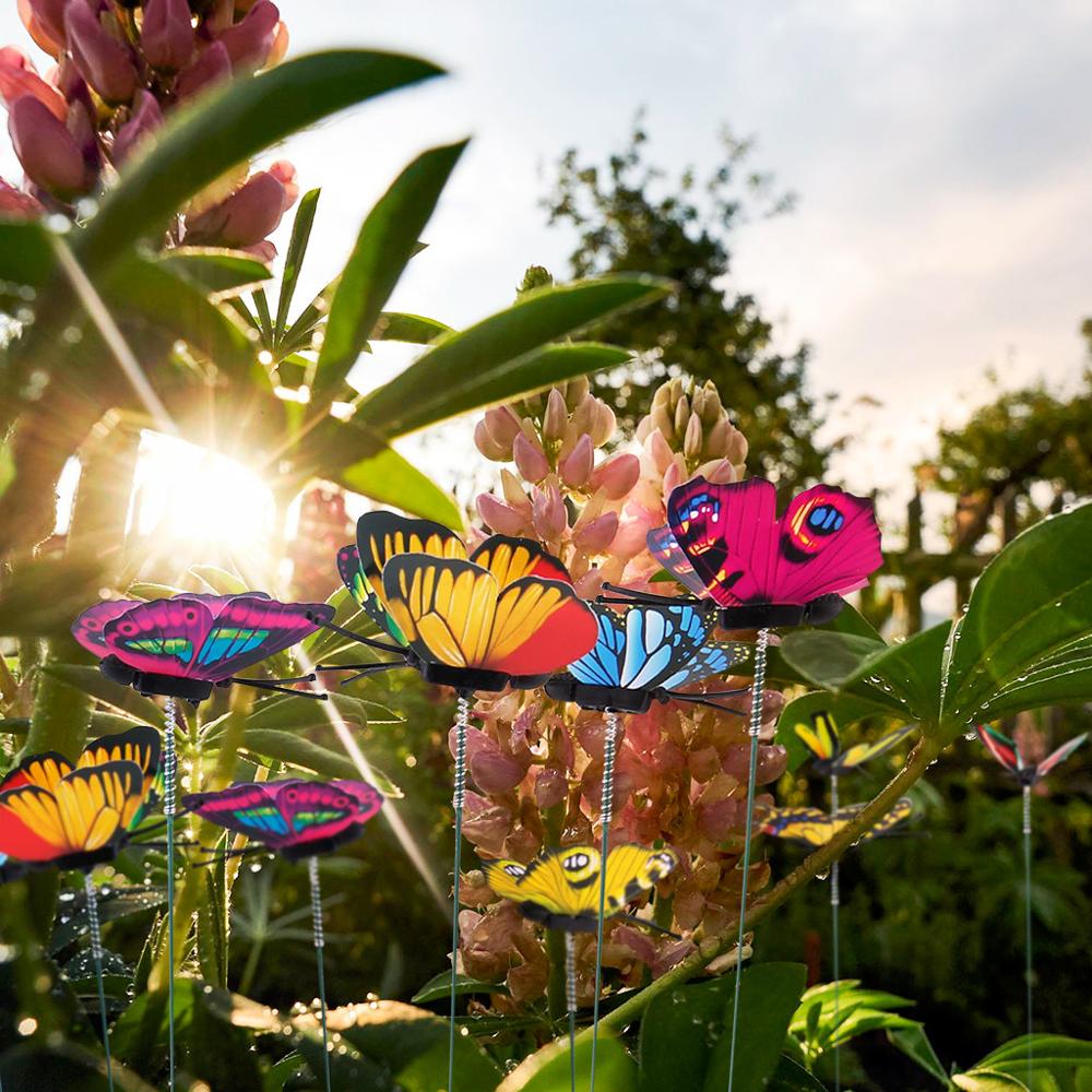 Flok sommerfugle havehave planter farverige finurlige sommerfuglestave dekoration udendørs dekoration blomsterpotter dekoration