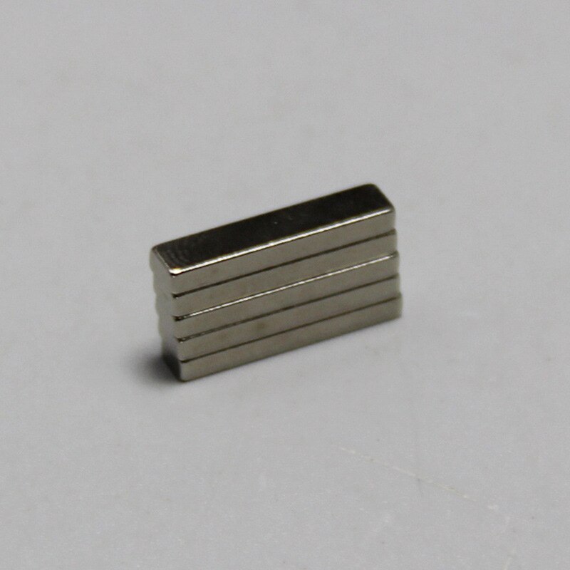 Parallelepipedo magnetico 30 x 30 x 15 mm, Nichelato