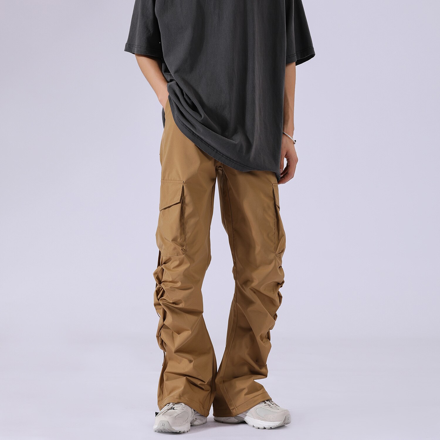 Pantalones acampanados plisados de color caqui para hombre y mujer, peto acampanado de estilo Hip Hop con múltiples bolsillos y cordón, 2022