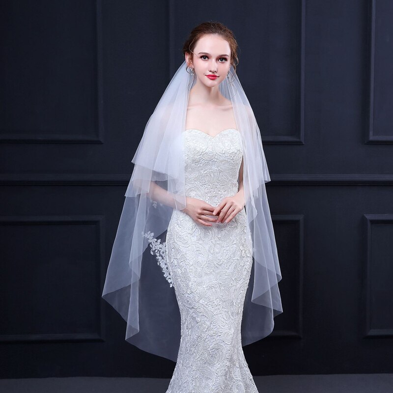Einfache Schleier Hochzeit Elfenbein Schleier für Braut Zwei Schichten schneiden Kante Kurze Braut Schleier Hochzeit Zubehör mit Kamm
