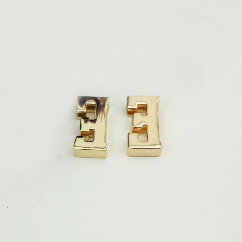 5Pcs Diy Engels 26 Brief Metalen Dragen Klinknagels Klauw Studs Voor Tassen Riem Riem Leren Decor Alfabetten Klauw Klinknagel handgemaakte Ambachten: Goud