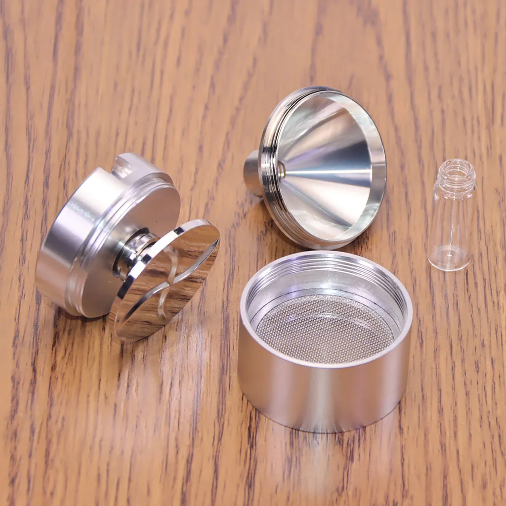 Młynek do przypraw 44/56 mm Młynek do pieprzu do przypraw kuchennych Kwiat herbaciany Ziołowy proszek Ręczny młynek do mielenia