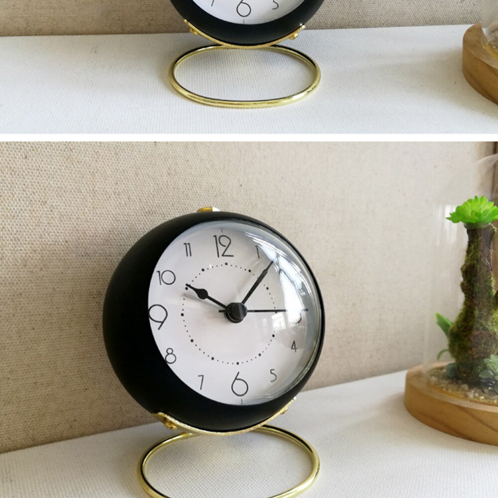 Metal Alarm Clock Round Alarm Clock Desktop Alarm Clock Bedside Alarm Clock (Beige Shipment without Battery)
