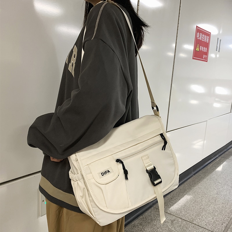 unisex-umhängetasche mit großem fassungsvermöGen Ich bin beliebten koreanischen stil, Ideal für studenten, auch als Bote Tasche geeignet.