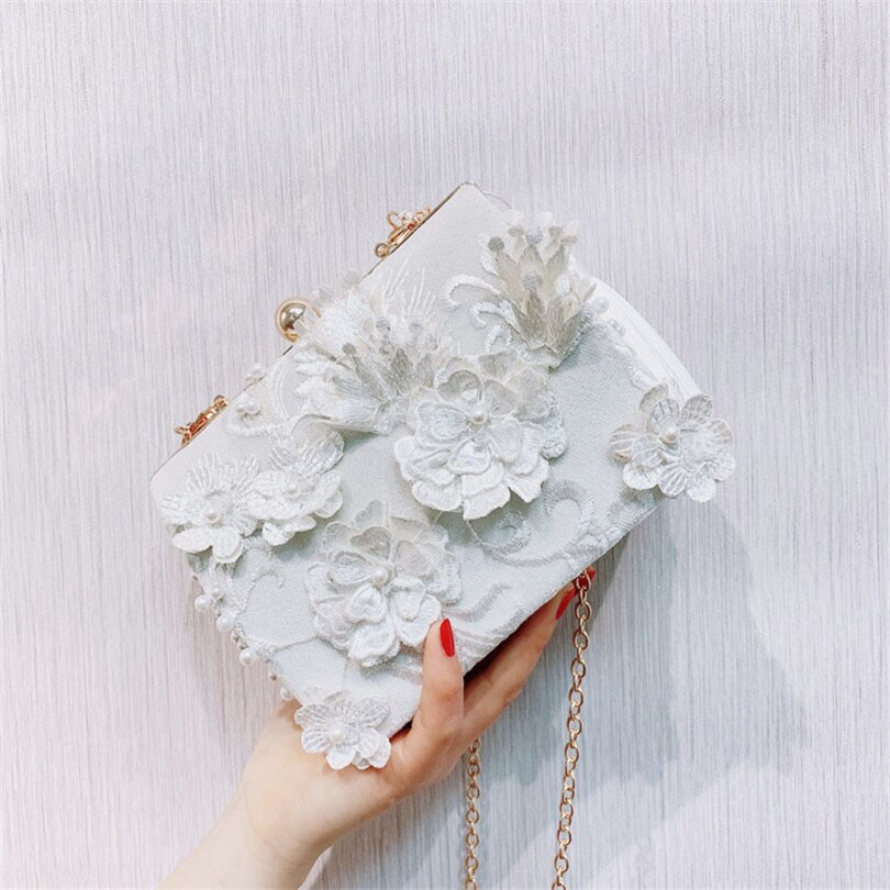 Dag Clutch Bags 3D Bloemen Avondtasje Keten Schoudertas Vrouwen Kralen Handtassen Portefeuilles Avondtasje Voor Bruiloft Bruid: WHITE