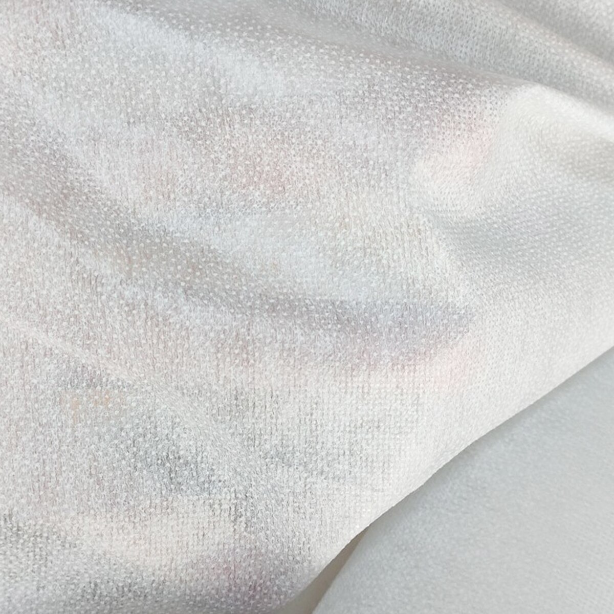 White Fusible Easy Iron On Sewing Join patchwork Interfacing Lightweight Polyester Interfacing (40 Inch x 4 Yards)